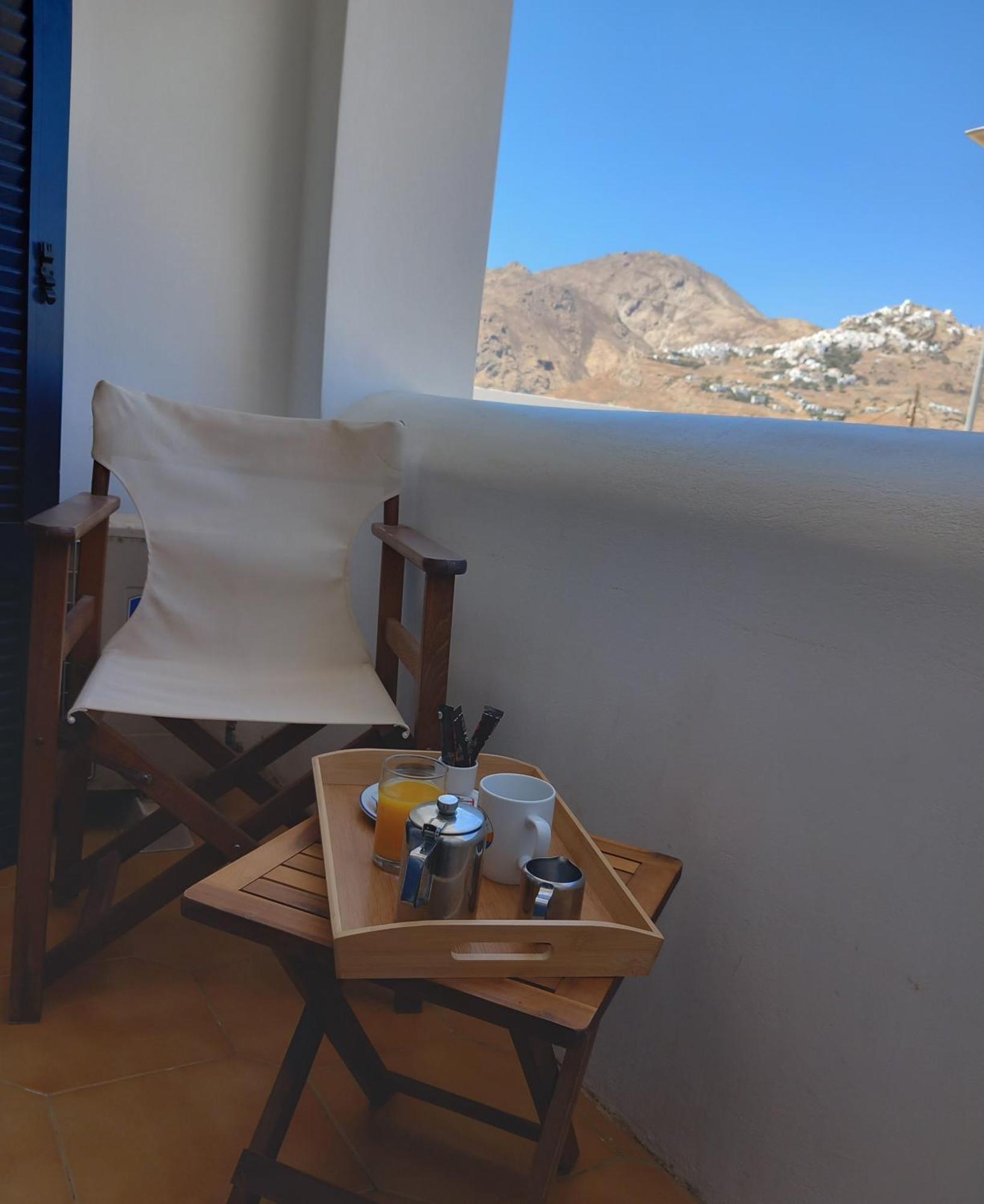 Naias Hotell Livadi  Eksteriør bilde