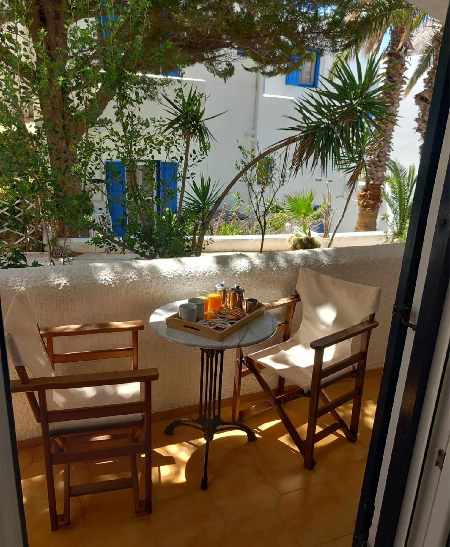 Naias Hotell Livadi  Eksteriør bilde